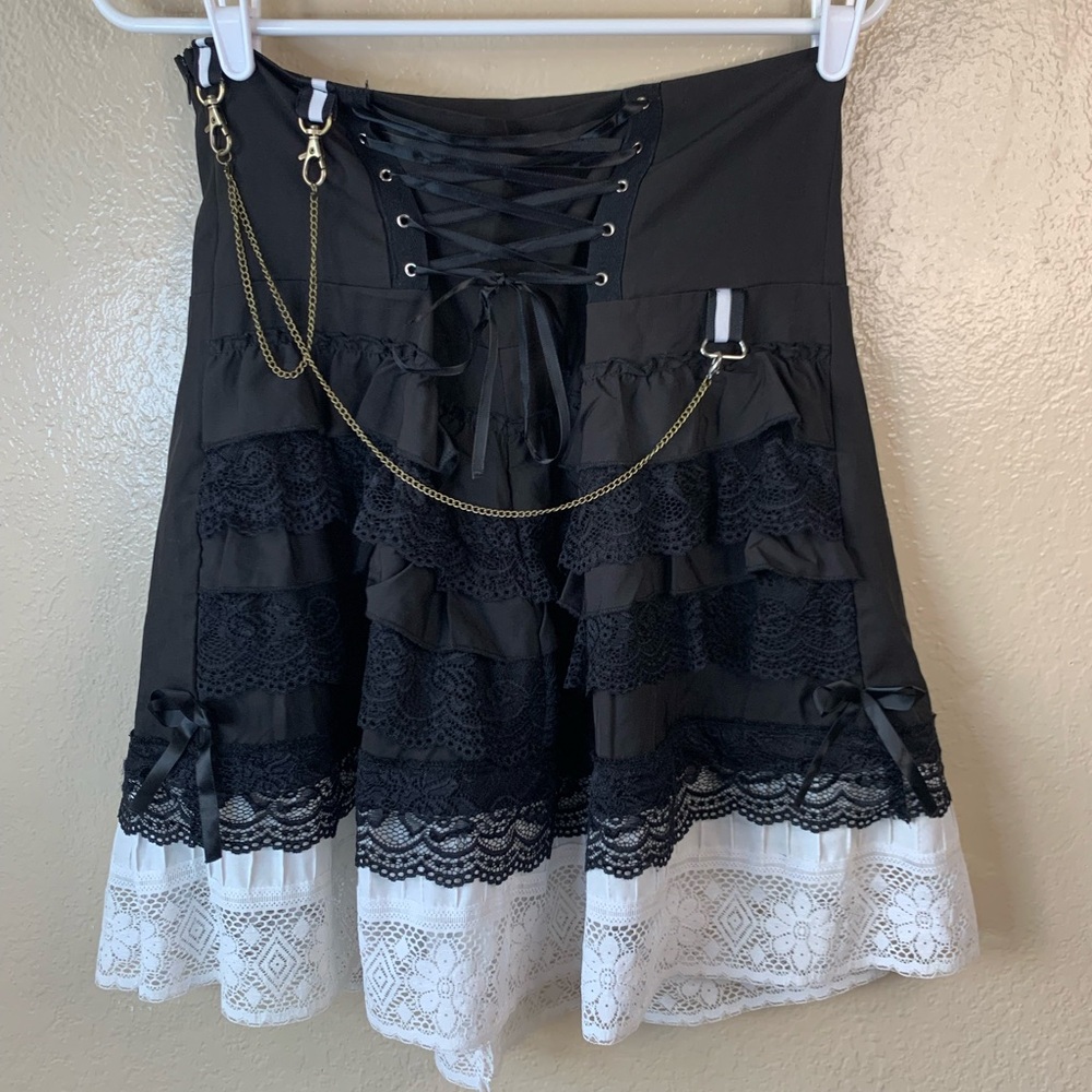Black Lace-Trim Midi Skirt with White Hem
